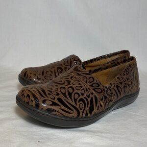 BOC Born Concept Brown Tumbled-Tooled Leather Loafers - Women-7.5